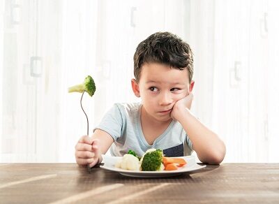 No obligues a tus hijos a comer saludable